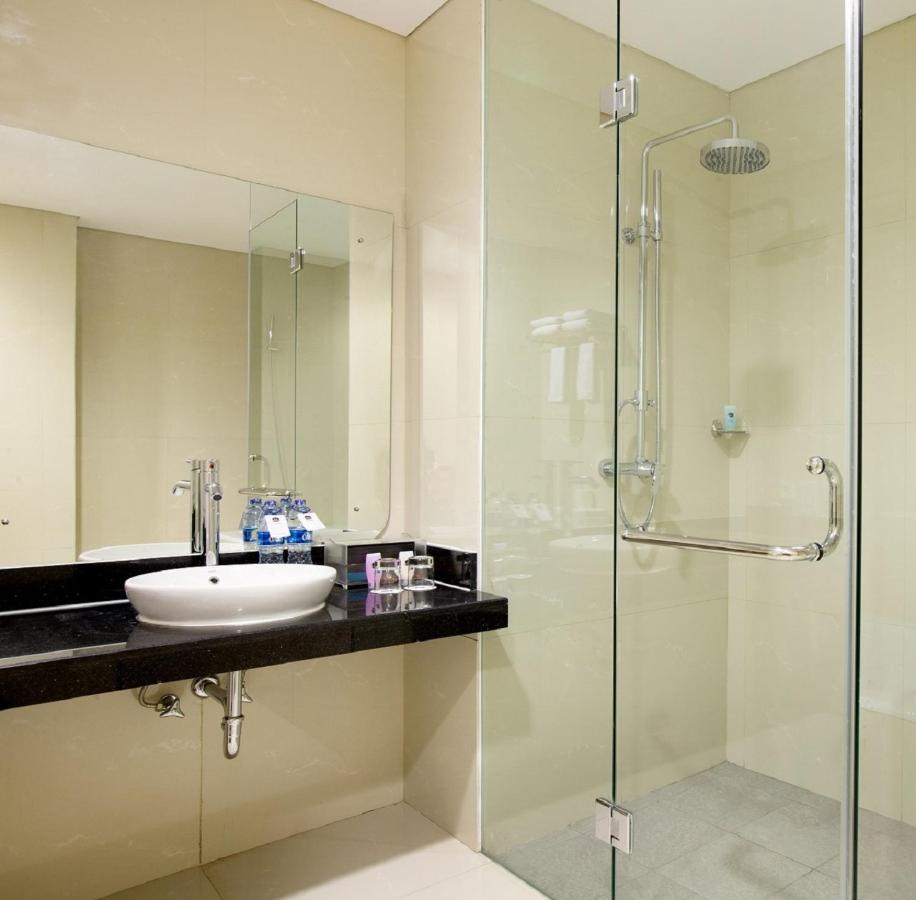 Hariston Hotel & Suites, Pluit - Jakarta Eksteriør billede
